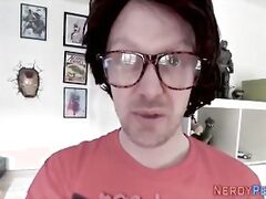 Yorkshire nerd eats pussy and gets sucked