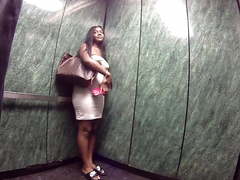 Damn! dis big azz and pierced nipples in tight skirt